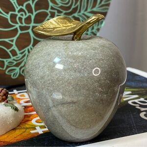 Vintage Gray Marble Apple Paperweight Teacher Brass Leaf Stem Felt Bottom 3.5”